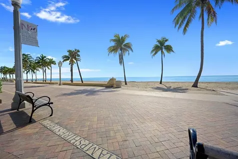314 New Hampshire Street Hollywood FL 33019
