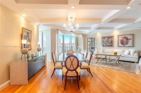 21050 Point Place Aventura FL 33180
