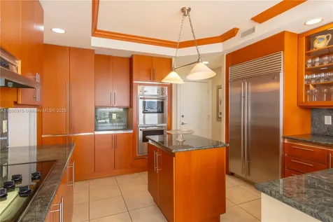 21050 Point Place Aventura FL 33180