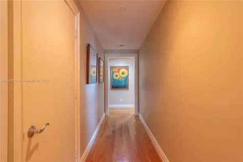 21050 Point Place Aventura FL 33180