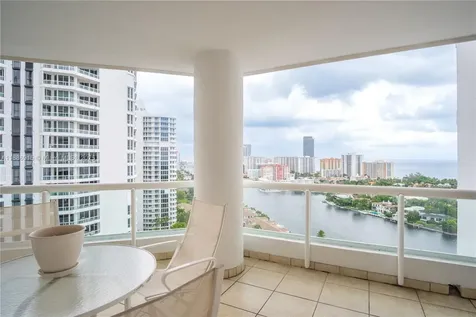 21050 Point Place Aventura FL 33180