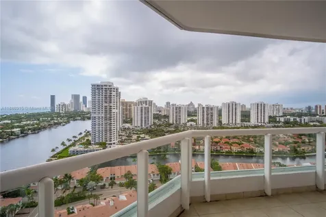 21050 Point Place Aventura FL 33180