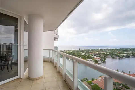 21050 Point Place Aventura FL 33180