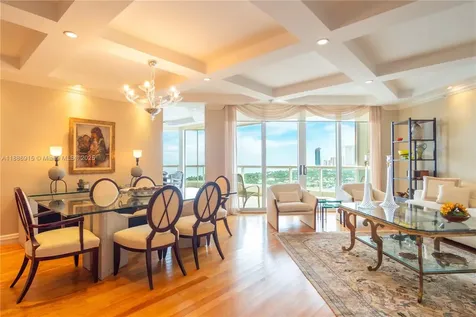 21050 Point Place Aventura FL 33180