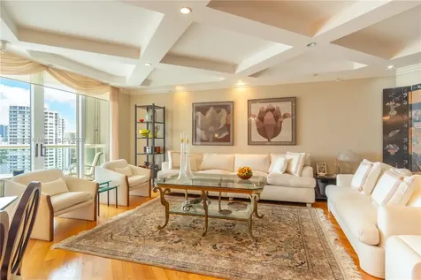 21050 Point Place Aventura FL 33180