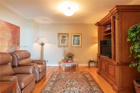 21050 Point Place Aventura FL 33180