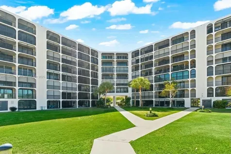 1627 Riverview Road Deerfield Beach FL 33441