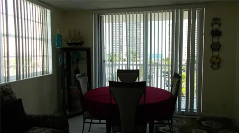 3161 S Ocean Drive Hallandale Beach FL 33009
