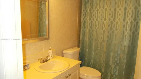 3161 S Ocean Drive Hallandale Beach FL 33009