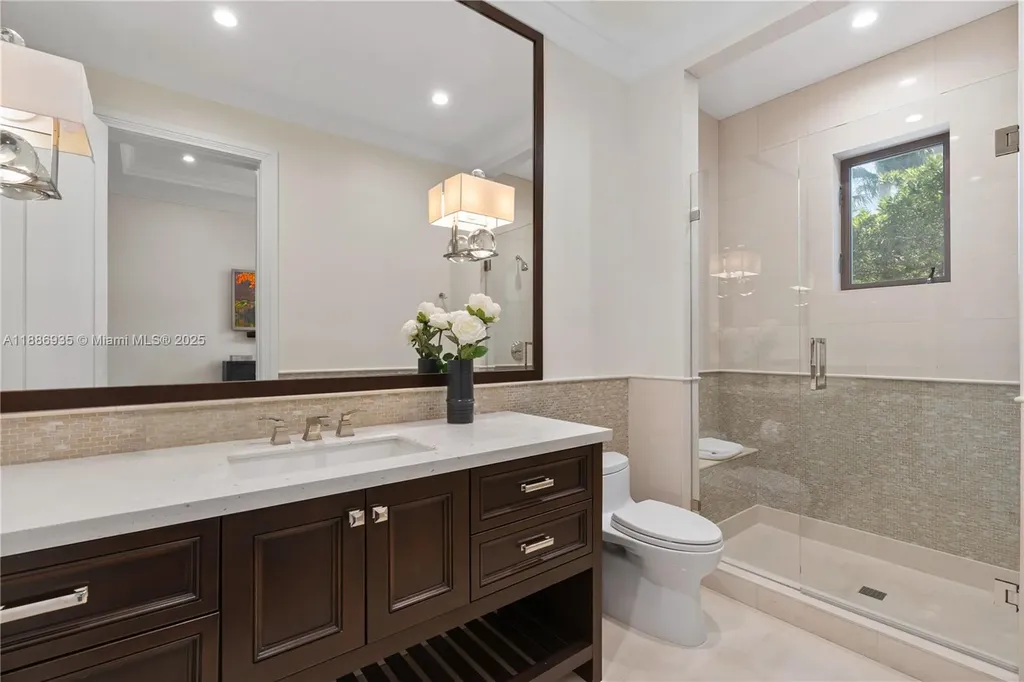 821 Solar Isle Drive Fort Lauderdale FL 33301