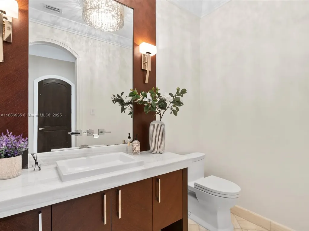 821 Solar Isle Drive Fort Lauderdale FL 33301