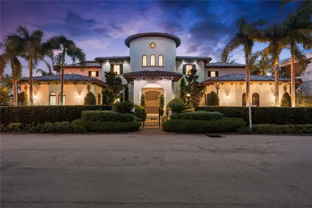 821 Solar Isle Drive Fort Lauderdale FL 33301