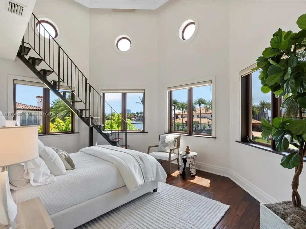 821 Solar Isle Drive Fort Lauderdale FL 33301