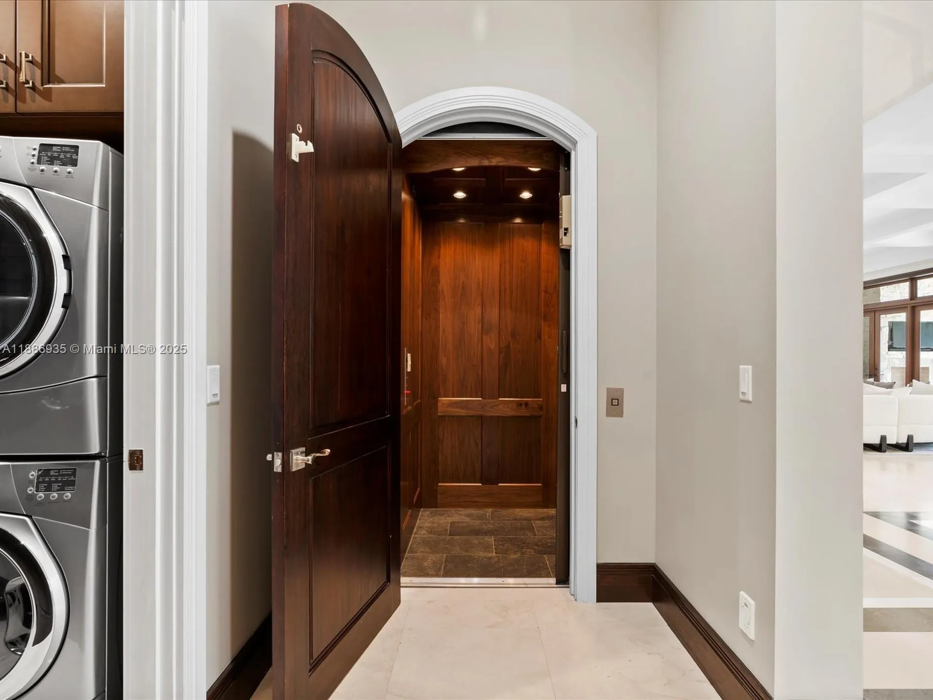 821 Solar Isle Drive Fort Lauderdale FL 33301