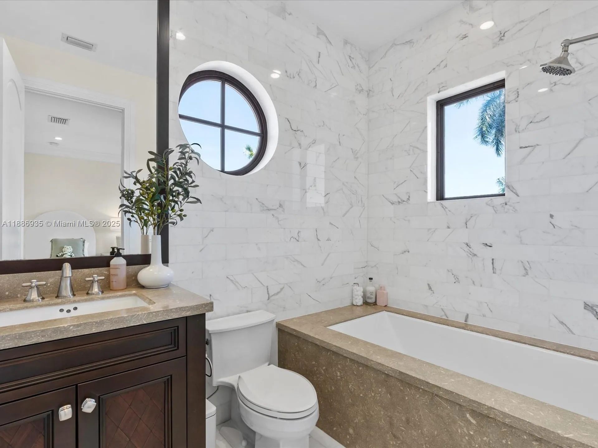 821 Solar Isle Drive Fort Lauderdale FL 33301