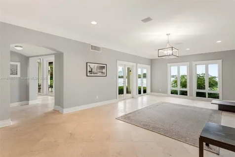11 E Rivo Alto Drive Miami Beach FL 33139