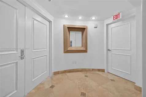 3101 S Ocean Drive Hollywood FL 33019