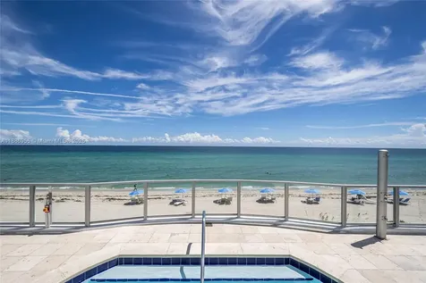 3101 S Ocean Drive Hollywood FL 33019