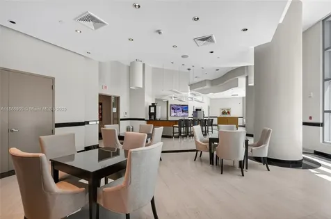 3101 S Ocean Drive Hollywood FL 33019