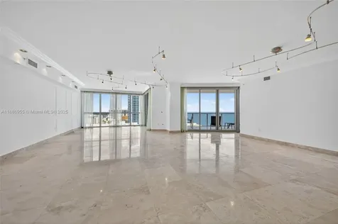 3101 S Ocean Drive Hollywood FL 33019