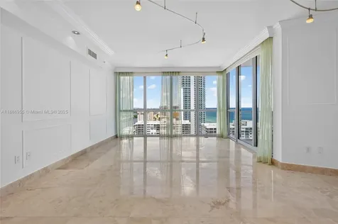 3101 S Ocean Drive Hollywood FL 33019