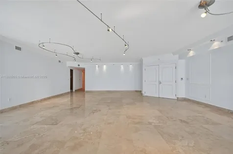 3101 S Ocean Drive Hollywood FL 33019