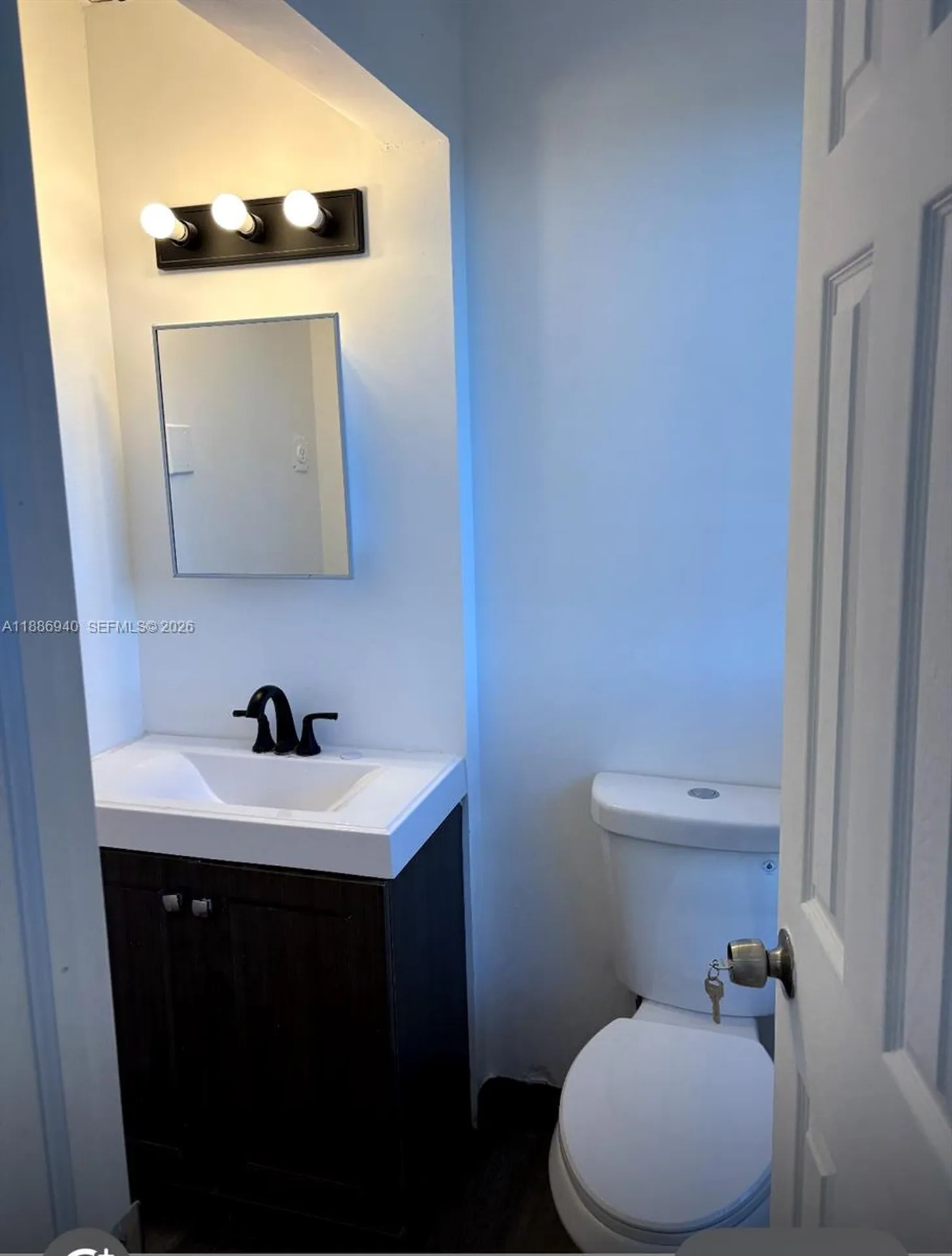2001 N Dixie Highway Pompano Beach FL 33060