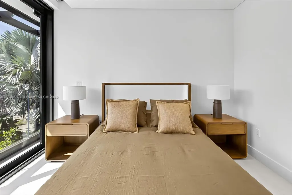 620 Solar Isle Drive Fort Lauderdale FL 33301