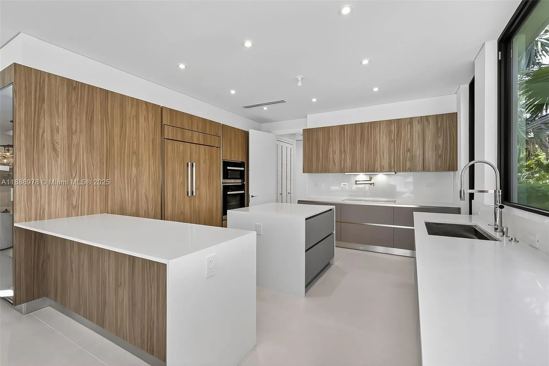 620 Solar Isle Drive Fort Lauderdale FL 33301