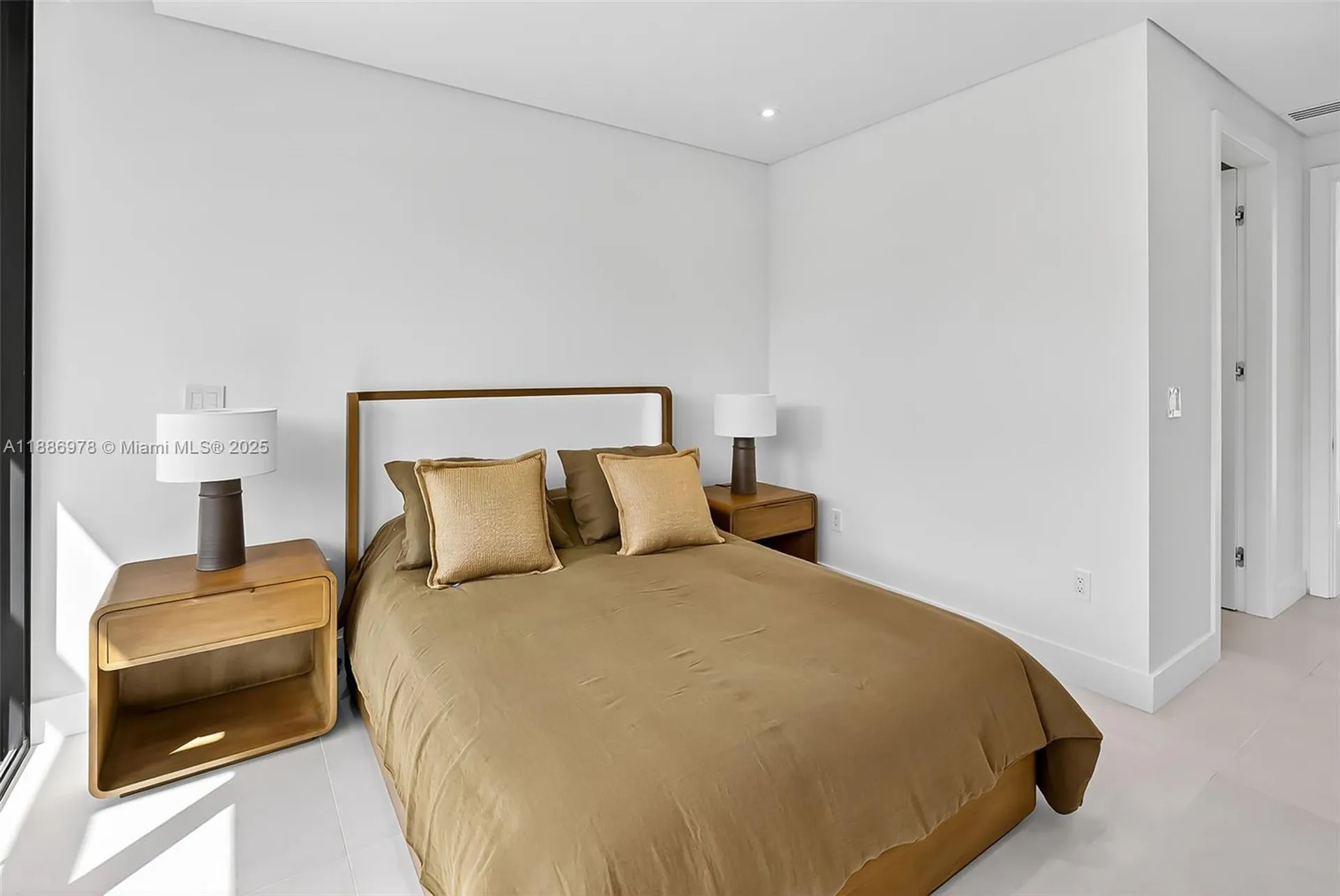 620 Solar Isle Drive Fort Lauderdale FL 33301