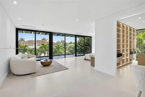 620 Solar Isle Drive Fort Lauderdale FL 33301