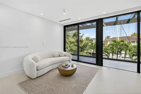 620 Solar Isle Drive Fort Lauderdale FL 33301