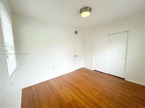 7865 SW 57th Avenue Miami FL 33143