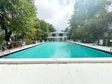 7865 SW 57th Avenue Miami FL 33143