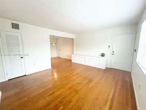 7865 SW 57th Avenue Miami FL 33143