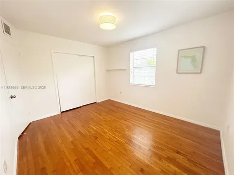 7865 SW 57th Avenue Miami FL 33143