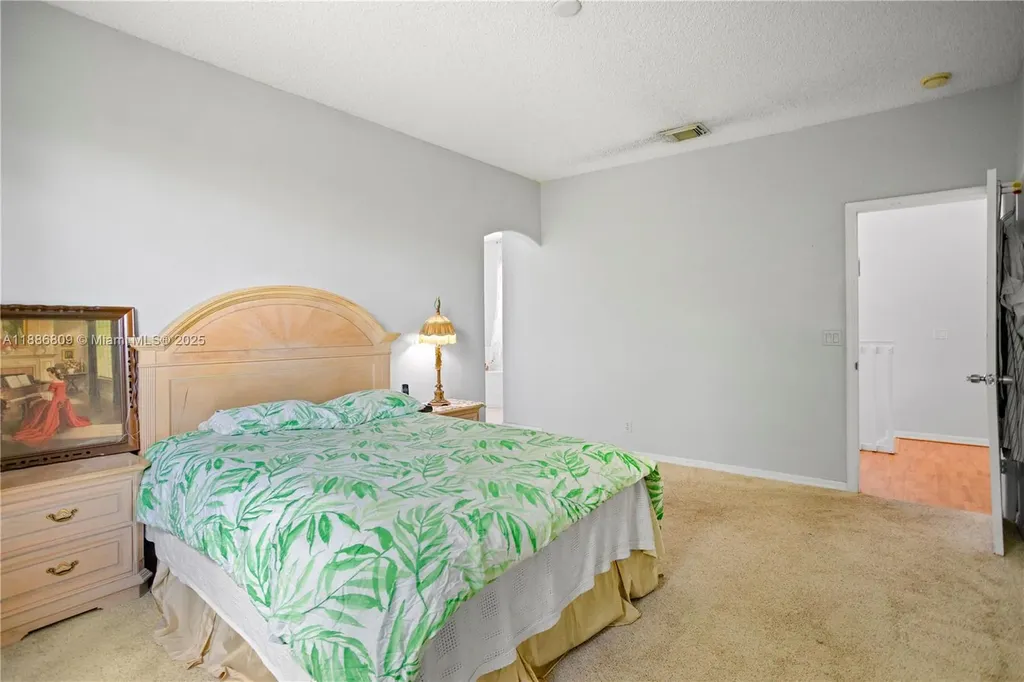 Hollywood FL 33312