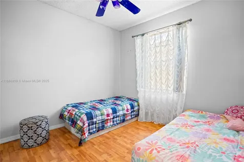 Hollywood FL 33312