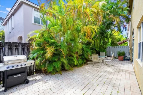 Hollywood FL 33312