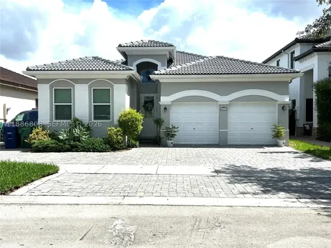 18247 NW 88th Place Hialeah FL 33018