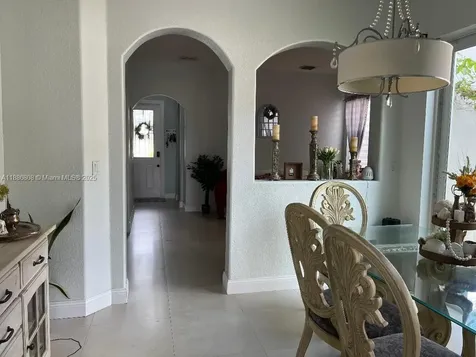 18247 NW 88th Place Hialeah FL 33018