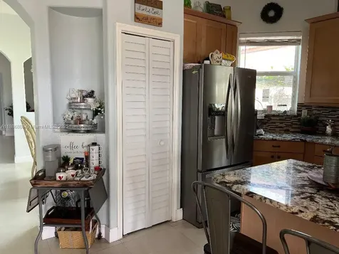 18247 NW 88th Place Hialeah FL 33018