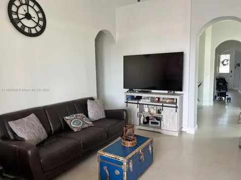 18247 NW 88th Place Hialeah FL 33018