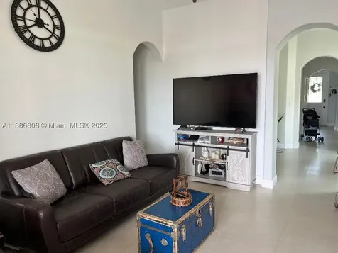 18247 NW 88th Place Hialeah FL 33018