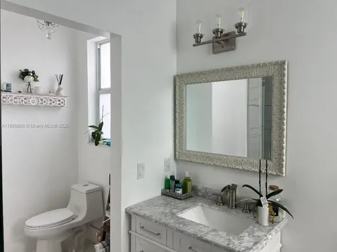 18247 NW 88th Place Hialeah FL 33018
