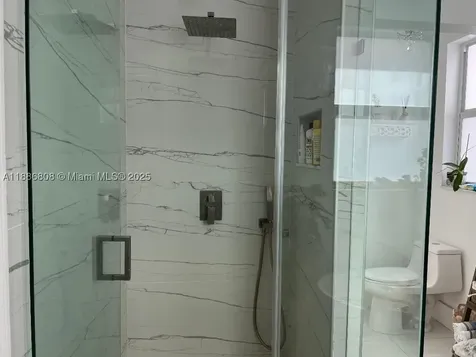 18247 NW 88th Place Hialeah FL 33018