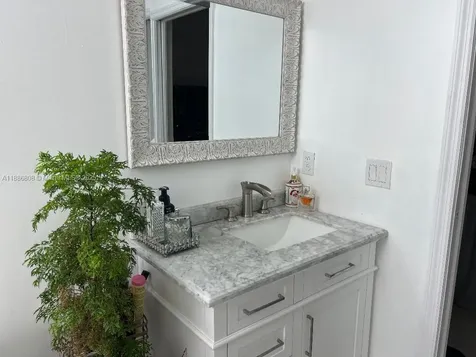 18247 NW 88th Place Hialeah FL 33018