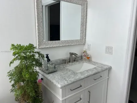 18247 NW 88th Place Hialeah FL 33018