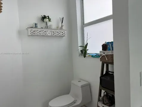 18247 NW 88th Place Hialeah FL 33018