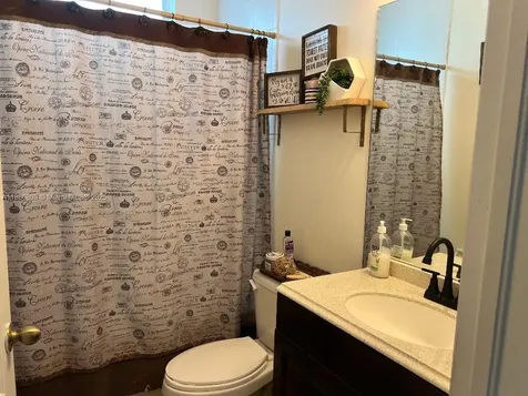 18247 NW 88th Place Hialeah FL 33018